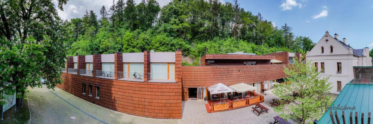 Restaurace A Pension Hrebikarna Хомутов Екстер'єр фото